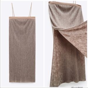 ZARA - Pleated Tunic in Mink